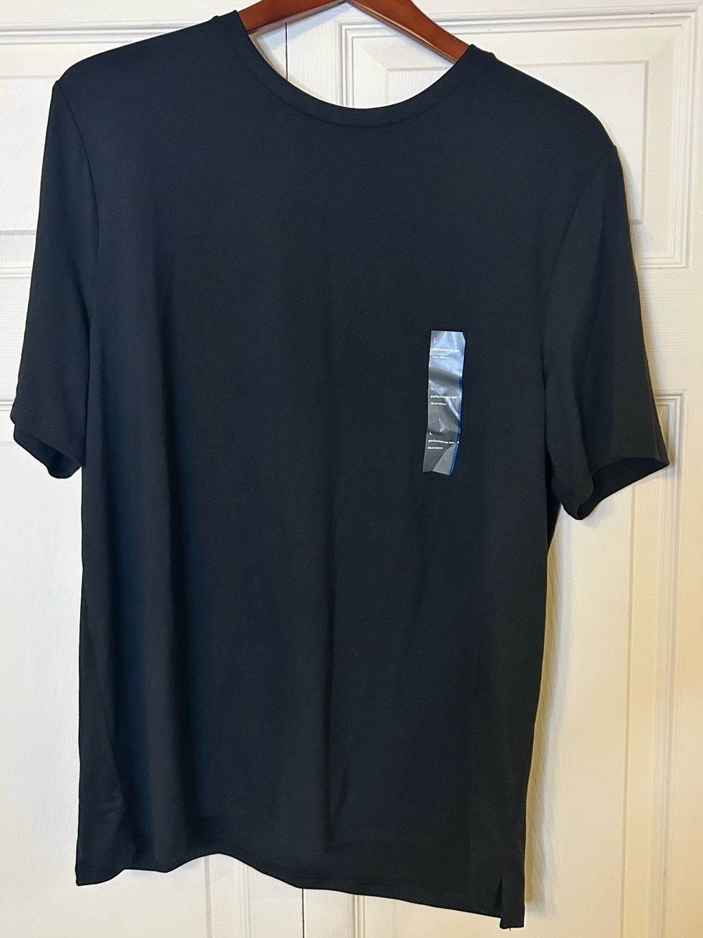 all in motion men’s performance Black Short-Sleeve T-Shirt size large